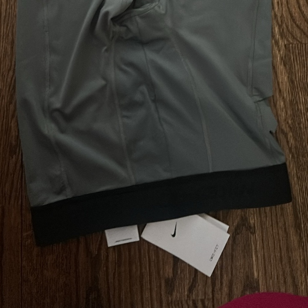 Nike leggings size large BnWT